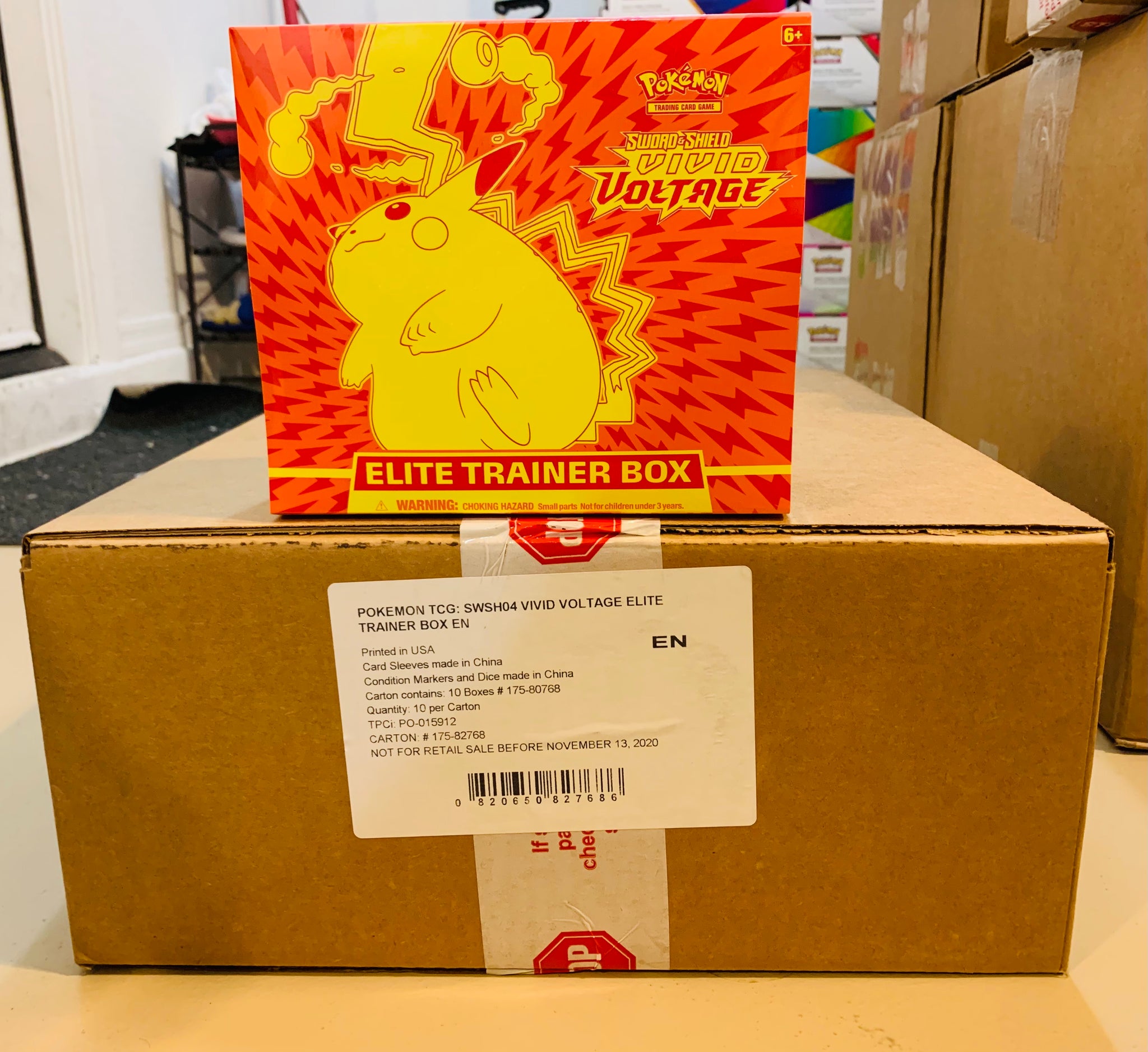 Vivid Voltage Elite Trainer Box Case | 10x Vivid Voltage Elite Trainer Box | Factory Sealed| GilbertGames Vivid Voltage Elite Trainer Box Case | 10x Vivid Voltage Elite Trainer Box | Factory Sealed| GilbertGames